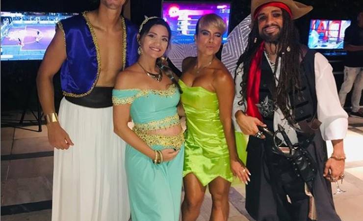 Thor, Chapeleiro Maluco, Pirata do Caribe: elenco do Flamengo vai fantasiado a festa de aniversário de Diego