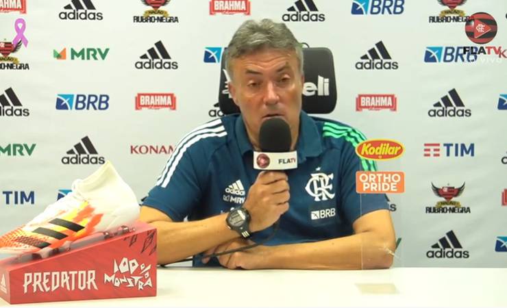 Após vitória do Flamengo, Dome explica mudança no intervalo: "Os espaços estavam por fora"