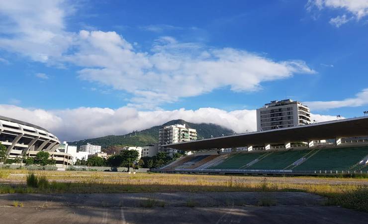 Governo do RJ inicia montagem de hospital de campanha no Complexo Maracanã