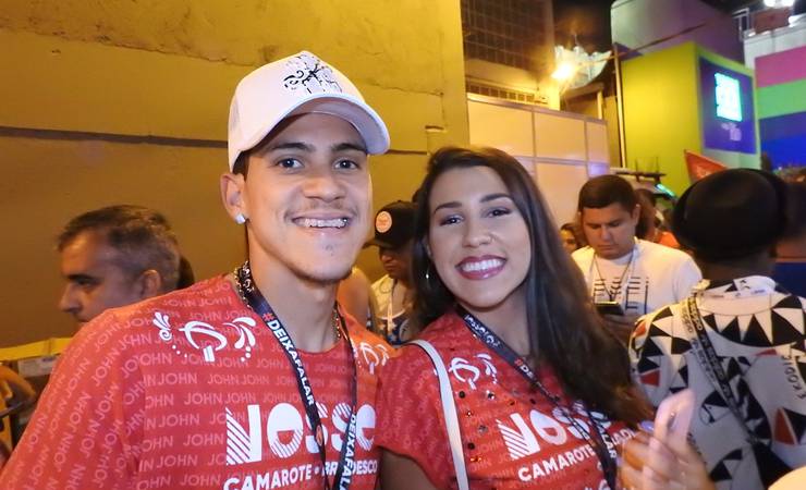 Pedro festeja início com duas taças no Flamengo: "Alegria imensa ser campeão pelo meu time de coração"