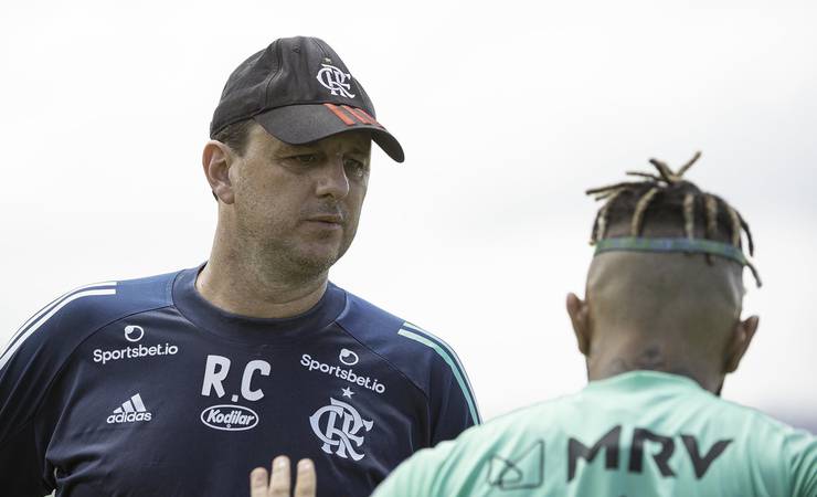 Flamengo finaliza preparação para o duelo com Santos, neste domingo; veja provável escalação