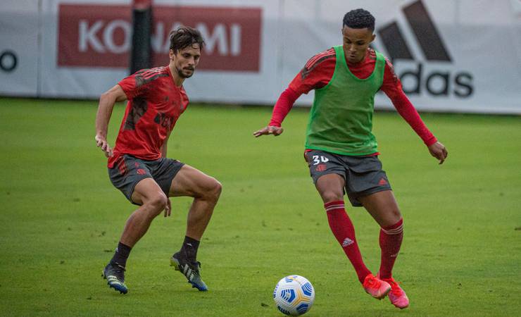 Com Rodrigo Caio, Gerson e Pedro, Flamengo se prepara para encarar o América; veja provável escalação