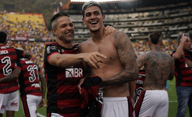 Diego fica a um título de igualar Zico e Júnior como maior vencedor do Flamengo; veja lista