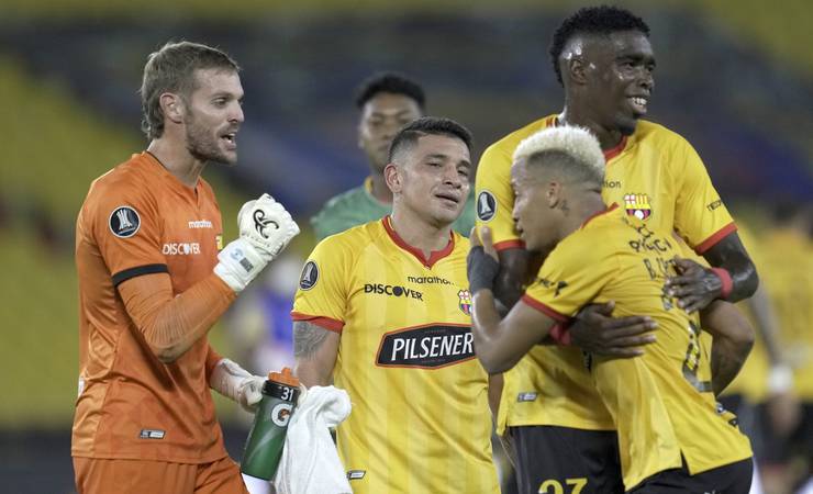 Em reestruturação, Barcelona vira "intruso" em semifinal; veja como chega o rival do Flamengo
