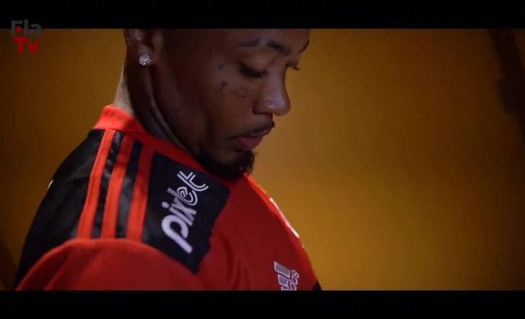 Anunciado pelo Flamengo, Marinho realiza sonho do pai: "Toda minha cidade é flamenguista"