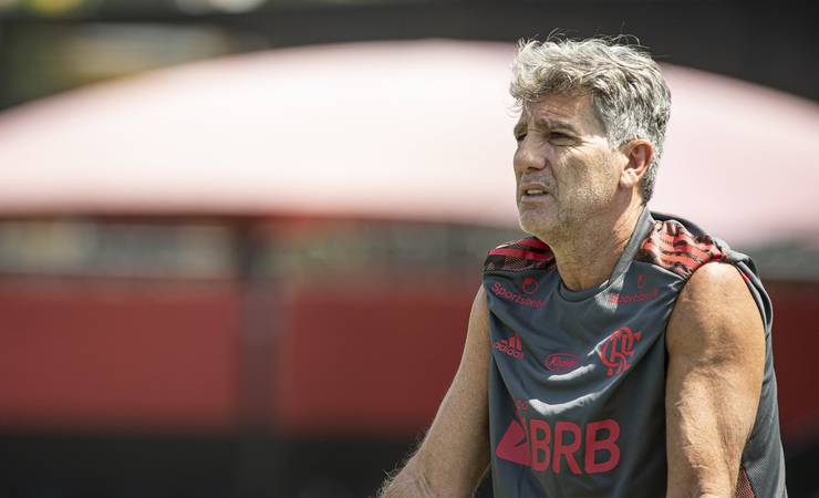 Contra adversário duro e sem seus garçons, Renato tem quebra-cabeça para escalar o Flamengo
