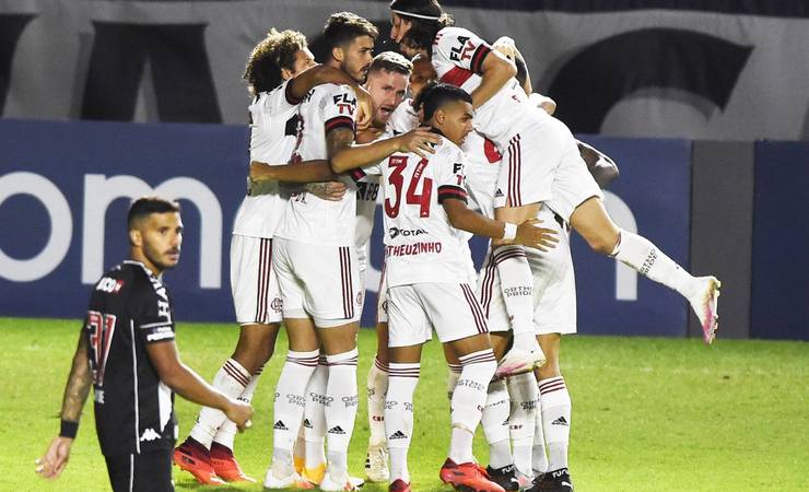 Atuações do Flamengo: Bruno Henrique e Gerson impulsionam time na marra, e Léo Pereira é salvo por gol