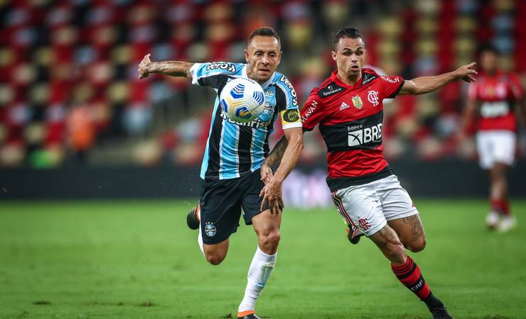 Flamengo chega a 10 jogos sem perder para o Grêmio e se aproxima de recorde; veja maiores séries do duelo