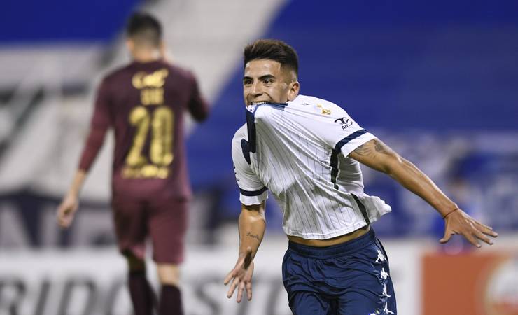 Vélez vence a LDU e evita classificação antecipada do Flamengo no Grupo G
