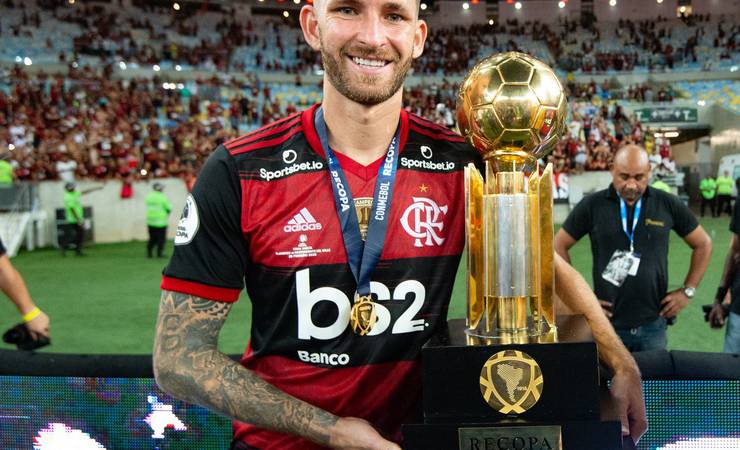 Em enquete, internautas escolhem Léo Pereira para formar zaga com Rodrigo Caio no Flamengo
