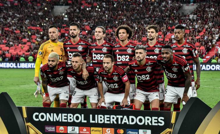 Flamengo e Grêmio se enfrentam após quase dez meses do 5 a 0; veja o que mudou nos times