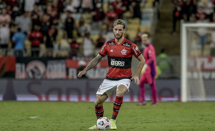 Conmebol abre processo por conduta violenta, e Léo Pereira pode desfalcar Flamengo em eventual final da Libertadores