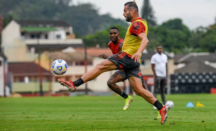 Flamengo prepara base em Atibaia e só voltará ao Rio após jogo contra o Fortaleza