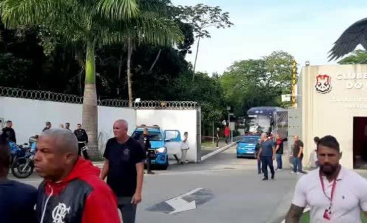 Braz reafirma respaldo a Paulo Sousa no Flamengo: "Confiança no técnico e na comissão é bem clara"