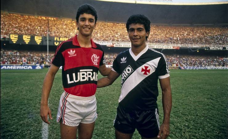 A história de uma foto viral: há 35 anos, jovens Bebeto e Romário brilhavam na final do Carioca