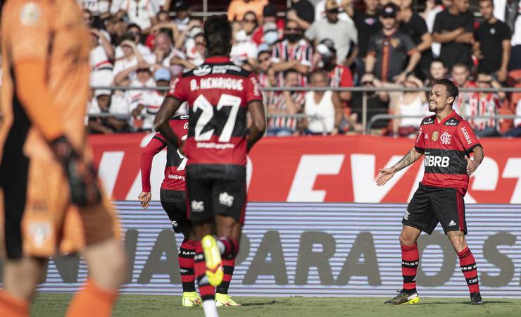 Michael, BH e Gabigol chegam a dez jogos juntos no Brasileiro com 65,2% dos gols do Flamengo