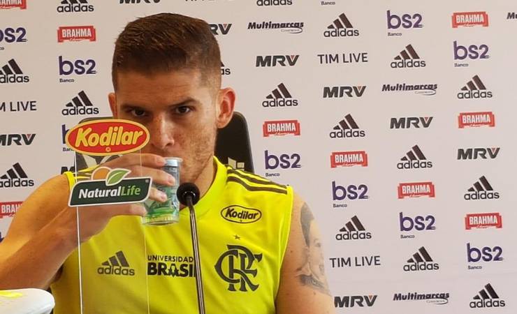 Cuéllar nega oferta para deixar o Flamengo e se concentra no Corinthians: “O maior clássico”