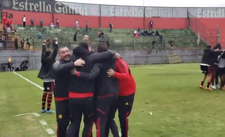 Flamengo vence o Palmeiras e se isola na liderança no Brasileiro Sub-20