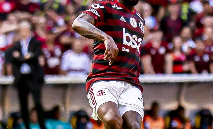 Sem desconfiança: Gerson celebra um turno pelo Flamengo com atuação de gala no Maracanã
