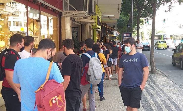 Flamengo x Barcelona: menores de 15 anos liberados; veja serviço para troca de ingressos