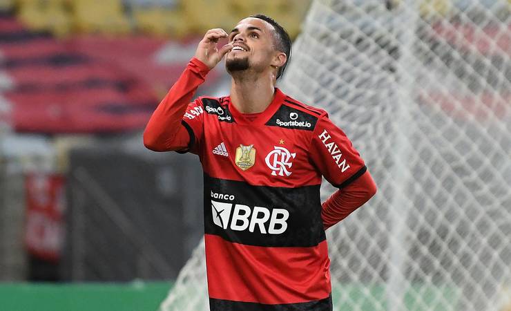 Caso Michael: como funcionou a rede de apoio no Flamengo para o atacante combater a depressão