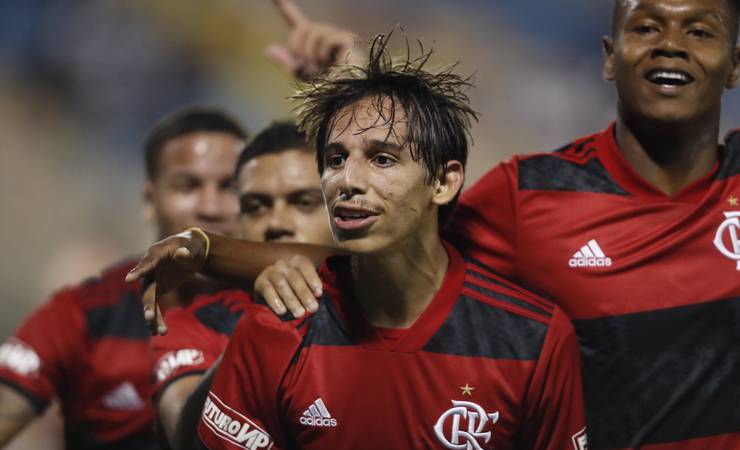 Destaques nos 10 a 0 do Flamengo, Werton e Matheus França exaltam parceria: "Entrosamento de outros anos"