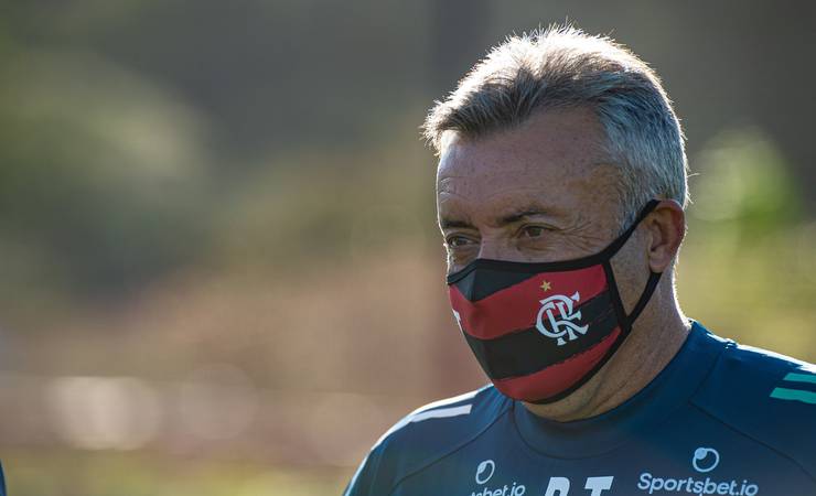 Sem tempo a perder na busca pelo Flamengo ideal, Dome abre mão de hotel e decide morar no Ninho Valor Produtos Central do Leitor Siga o Valor