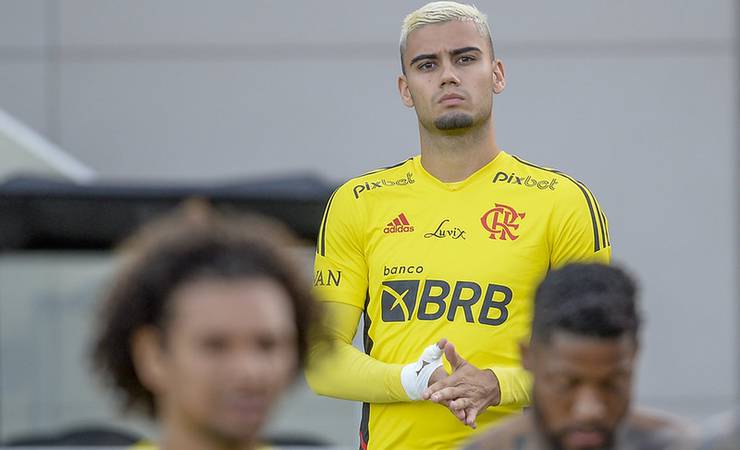 United abre portas para retorno de Andreas, mas mantém acordo de venda; Flamengo segue em silêncio