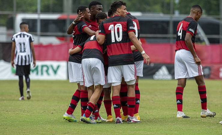 Garotos do Ninho: Flamengo tem sábado de vitórias e avança no Sub-20 e no Sub-17