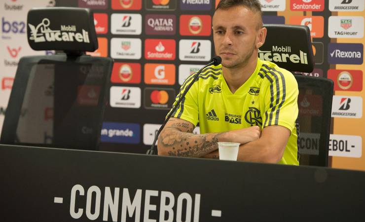 Rafinha se inspira no Bayern e vê missão possível do Flamengo com Emelec: "Não é nenhum milagre"