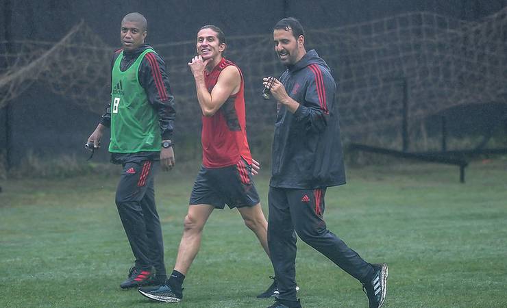 Flamengo prepara Arrascaeta e Filipe Luís para jogo de volta da Libertadores; Diego é novidade na quarta