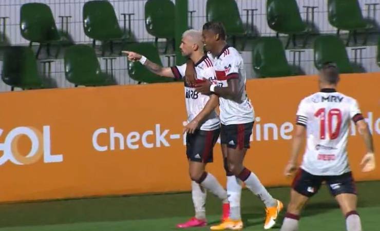 Rogério Ceni destaca competitividade do Flamengo e elogia Diego: "Fez um jogaço"