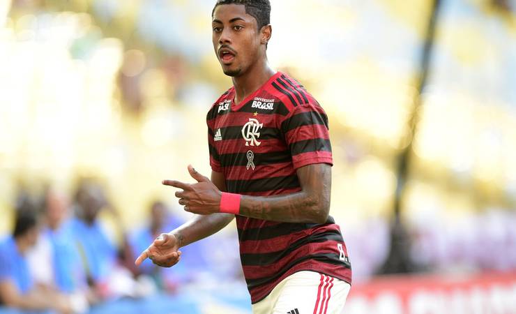 Enquete: torcedores do Flamengo preferem Bruno Henrique a Gabigol como centroavante