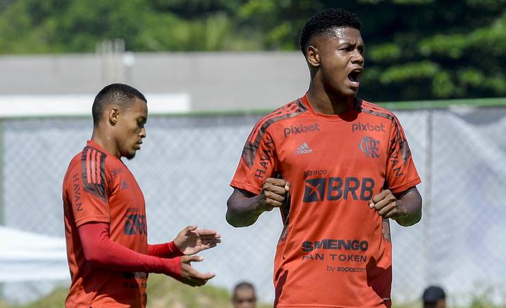 Escalação do Flamengo: time estreia com base da Copinha e reforços de Noga, Yuri, Lázaro e Thiaguinho