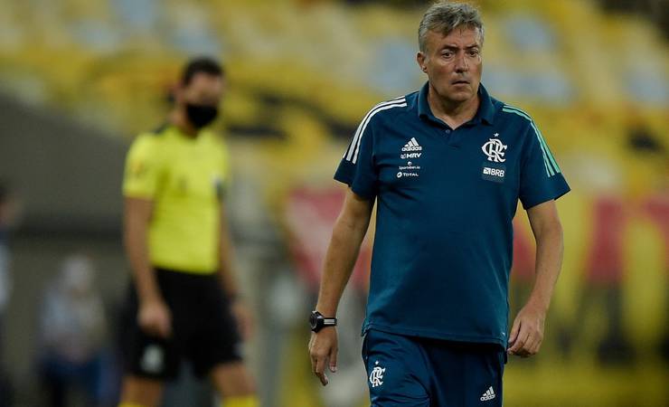 Após saída do Flamengo anunciada, Dome se despede: "Ficarão no meu coração"