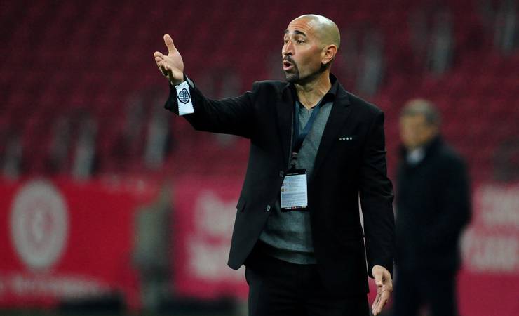 Técnico prevê Olimpia atrevido em casa, mas diz: "Estamos mais preocupados do que o Flamengo"