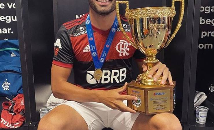 Flamengo recebe ok por permanência de Thiago Maia, e Lille pagará salários durante lesão