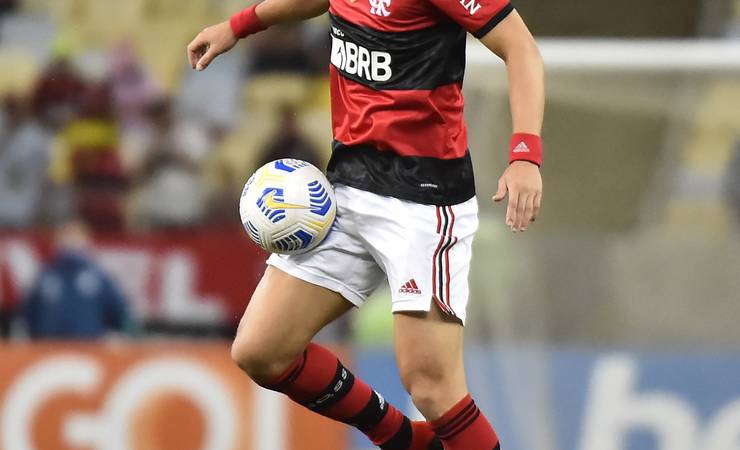 Sem sofrer gol com David Luiz em campo, Flamengo cuida do zagueiro de olho na final da Libertadores