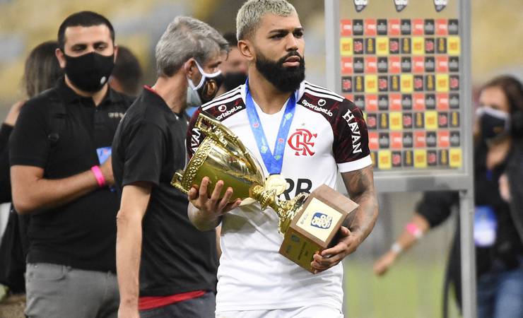 Com 10 gols em finais pelo Flamengo, Gabigol revê sua vítima preferida