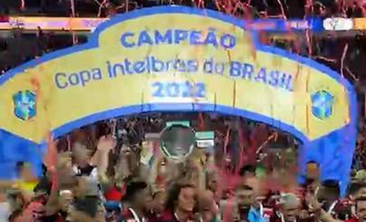 Da profecia pelo “avión” Rodinei ao peixinho de Filipe Luís: o título do Flamengo dentro de campo