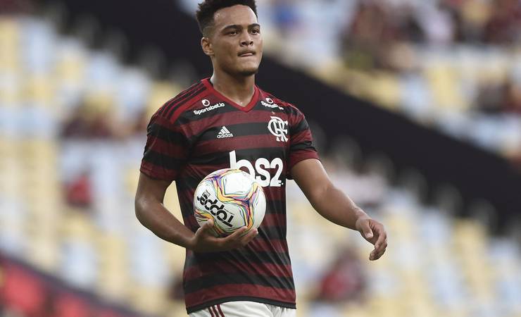 Sport mira atacante Rodrigo Muniz, e Flamengo analisa ofertas após jogo da Libertadores