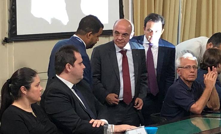 Em entrevista, Bandeira cita incêndio do Ninho: "Se eu ainda fosse presidente, tenho quase certeza que não teria acontecido"