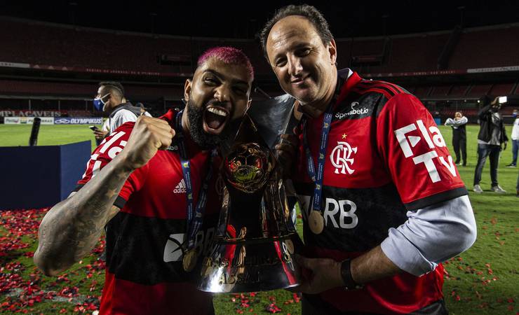 Com Zico na mira em recorde pelo Flamengo, Gabigol deixa Ceni para trás em artilharia na Libertadores