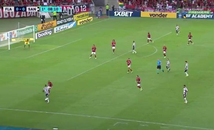 David Luiz absorve vaias ao Flamengo, mas faz cobrança para 2022: "Grupo precisa amadurecer"