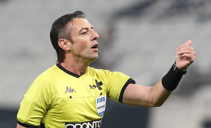 Raphael Claus será o árbitro de jogo decisivo entre Flamengo e Inter