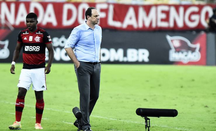 Após advertência, Lincoln treina com o sub-20 do Flamengo no Ninho do Urubu