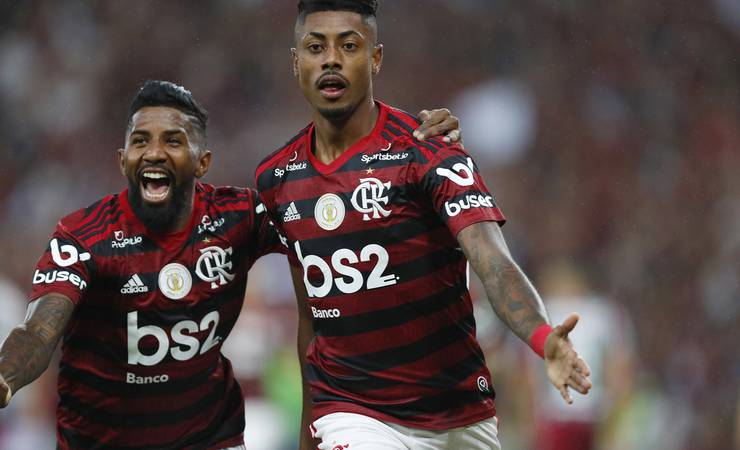 Senhor dos clássicos, Bruno Henrique deixa até Zico para trás em retrospecto contra rivais cariocas