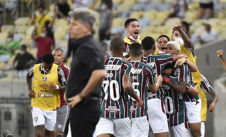 Renato admite vida difícil do Flamengo no Brasileirão e valoriza Copas: "Quem tudo quer, nada tem"