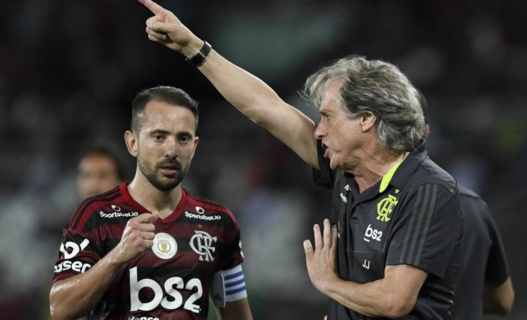 Jesus admite que Flamengo não teve "nota artística" e detona postura do Botafogo: "Só sabe bater"