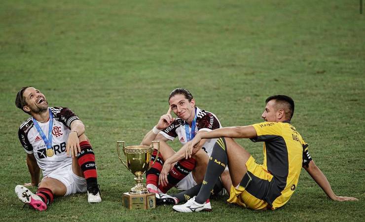 Flamengo decide propor renovação ao trio da "Geração 85" e traça planos para Filipe Luís, Diego e Diego Alves